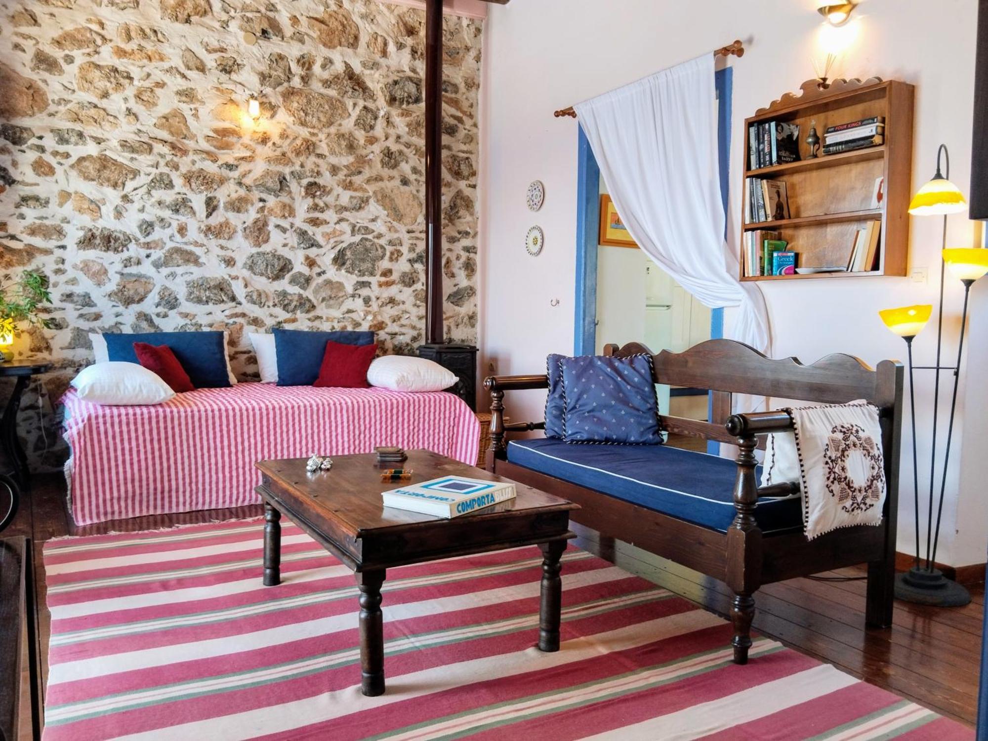 Elegeo Rockhouse Villa Agia Marina  Bagian luar foto