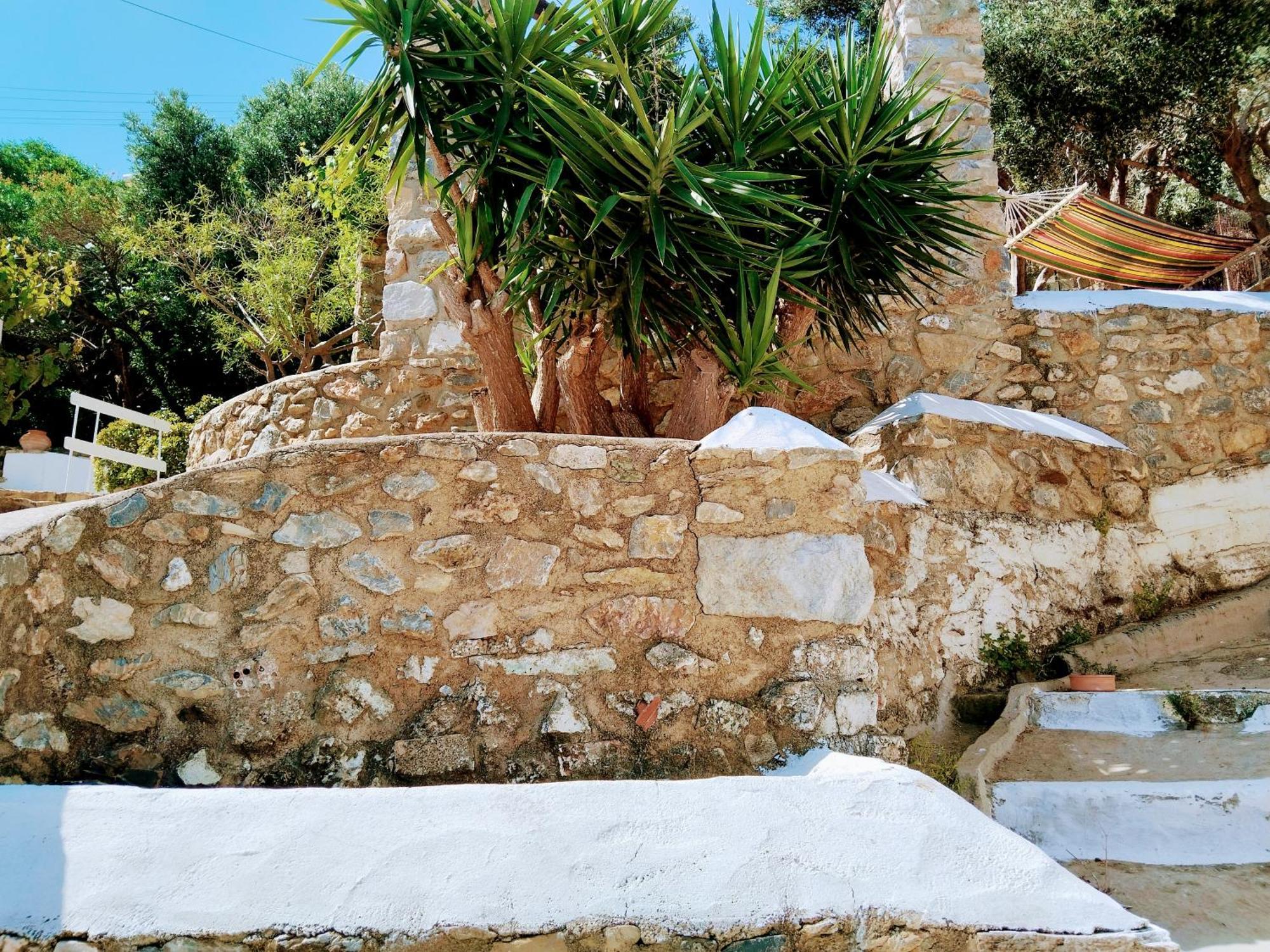 Elegeo Rockhouse Villa Agia Marina  Bagian luar foto