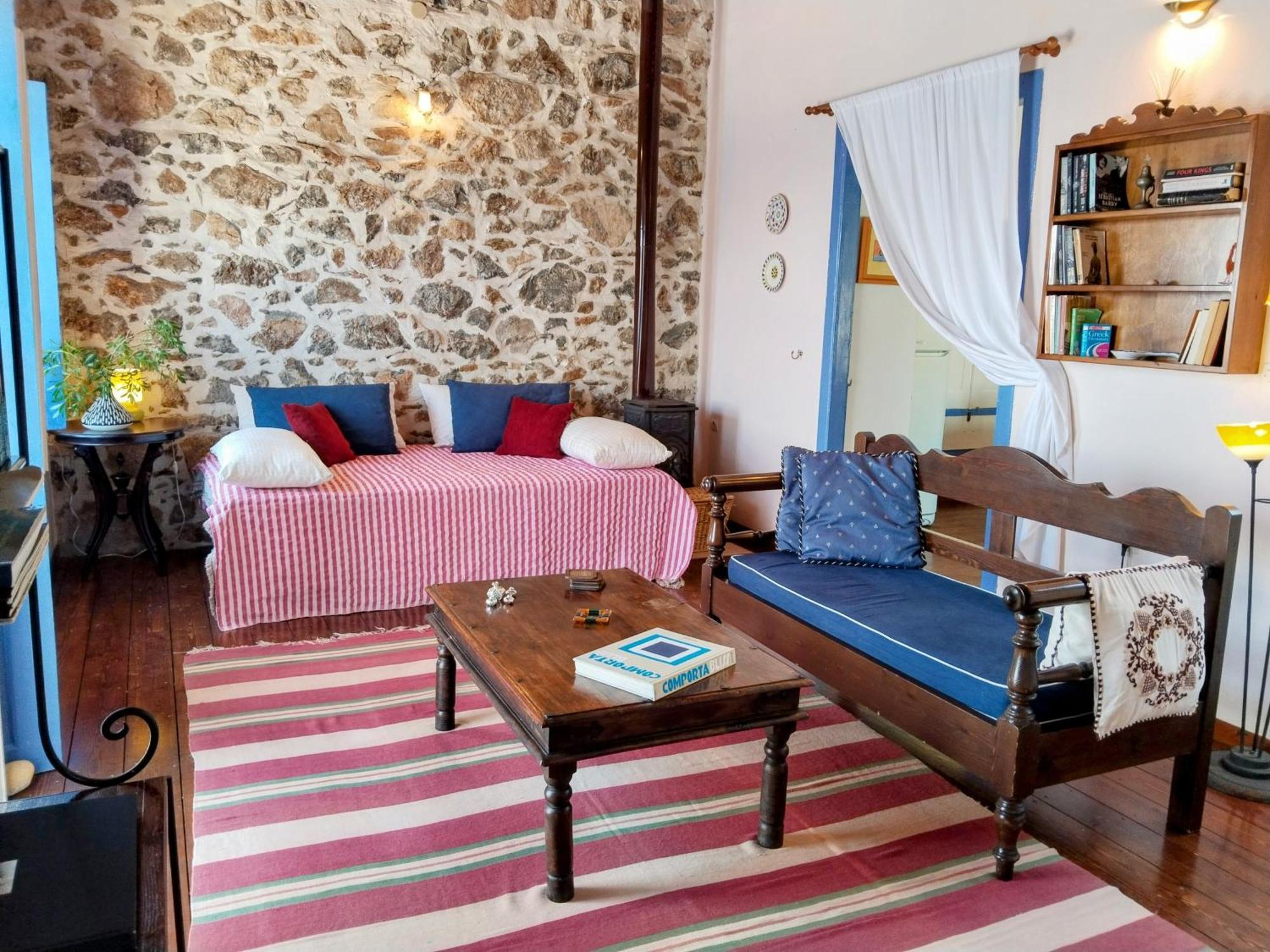 Elegeo Rockhouse Villa Agia Marina  Bagian luar foto
